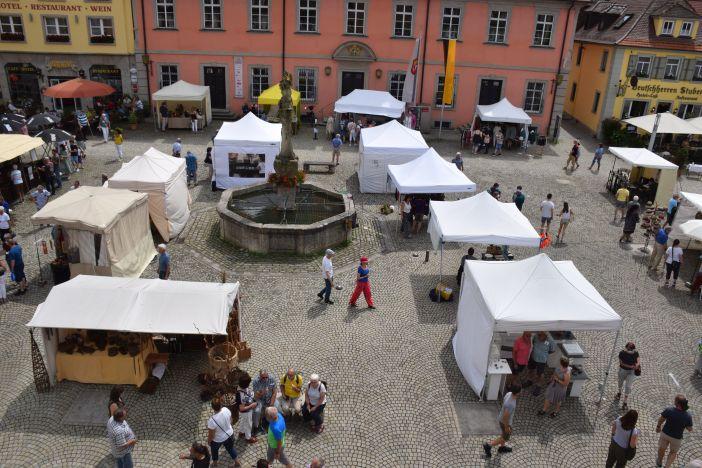 Marktgeschehen auf dem Marktplatz